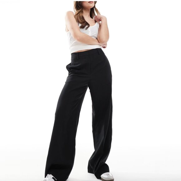 NWT - ASOS DESIGN wide leg tailored pant in black US 6 & 8 - Picture 1 of 8